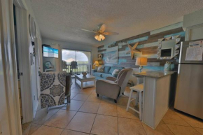 2 Bedroom at Las Palmas in Gulf Shores with 2 Pools, Picnic and Grilling Area, Parking for 2 Vehicles, and Beach Access a Short Walk